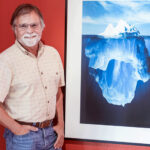 Ralph-Clevenger-dan-gambar-rekayasa-gunung-es-buatannya-jpg